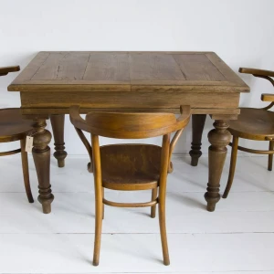 Polski dębowy stół toczone nogi