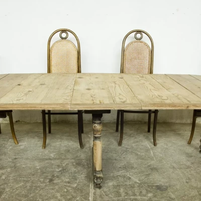 Duży rozkładany stół olchowy