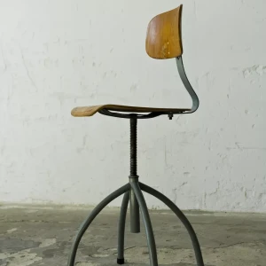 Krzesło przemysłowe - warsztatowe - INDUSTRIALNE