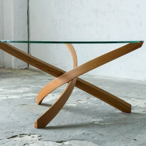 STOLIK KAWOWY Z GIĘTEGO DREWNA TEKOWEGO ZE SZKLANYM BLATEM - LATA 80